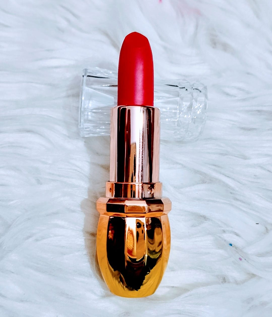 EMBOSSED LIPSTICK 💄